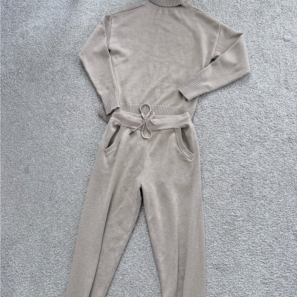 Women's Taupe Knit Set - Sweater and Pants